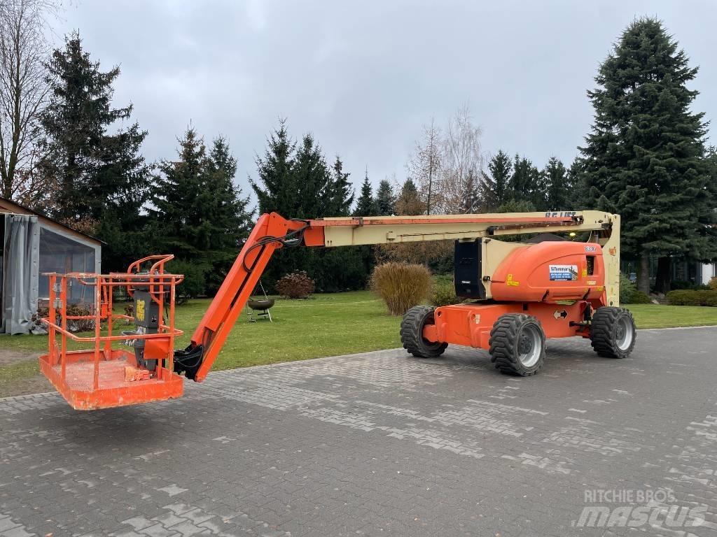 JLG 800 AJ Strēles pacēlāji