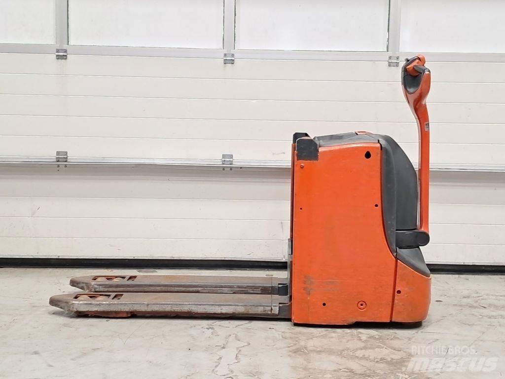 Linde T16L Zemie palešu pacēlāji