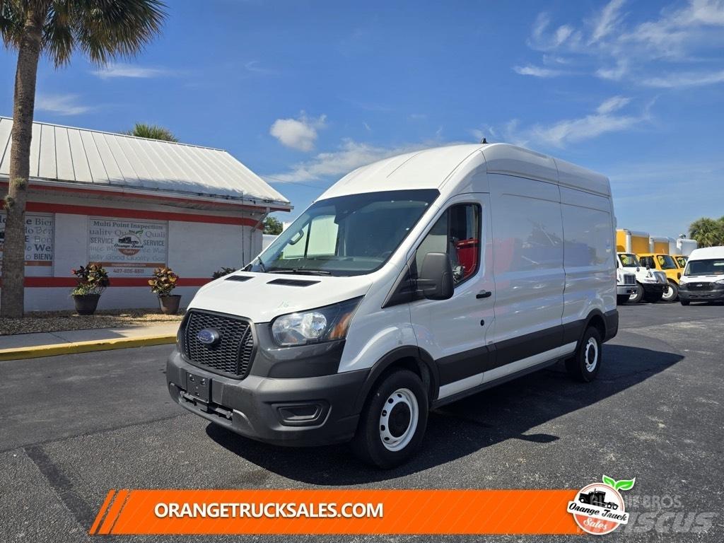 Ford Transit 250 Preču pārvadāšanas furgoni