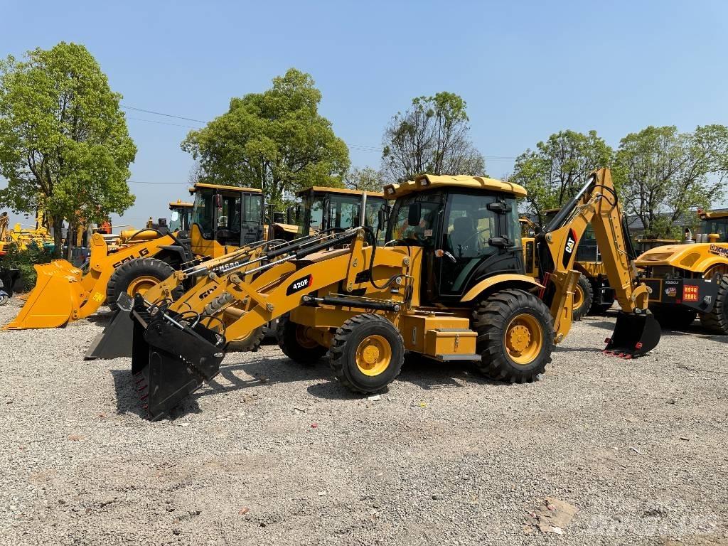 CAT 420F Ekskavatori-iekrāvēji