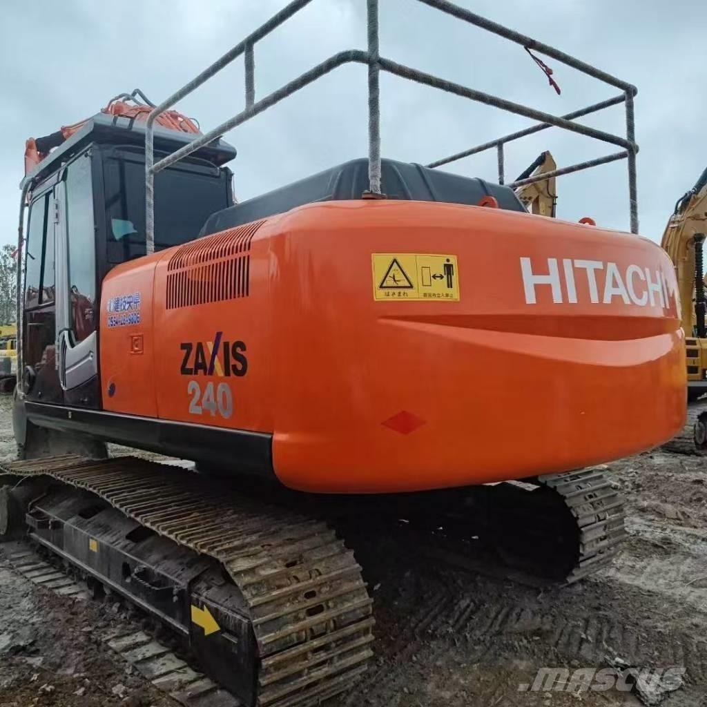 Hitachi 240-3 Kāpurķēžu ekskavatori
