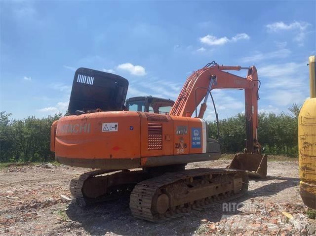 Hitachi ZX240 Kāpurķēžu ekskavatori