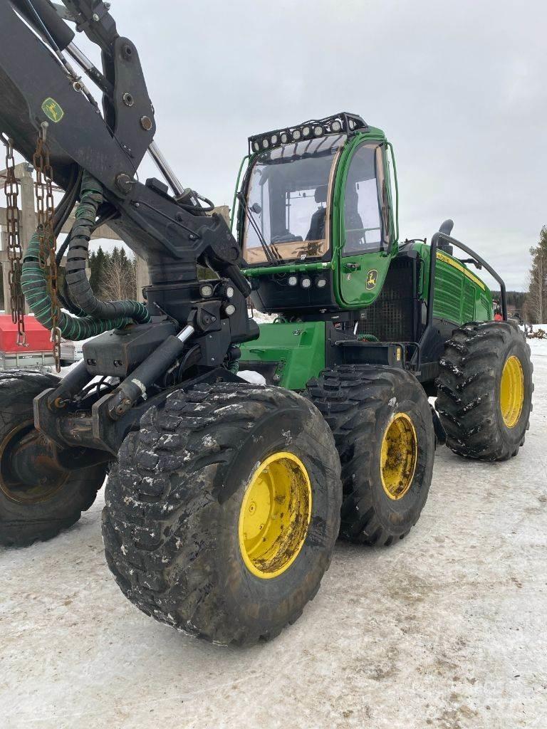 John Deere 1470G Harvesteri