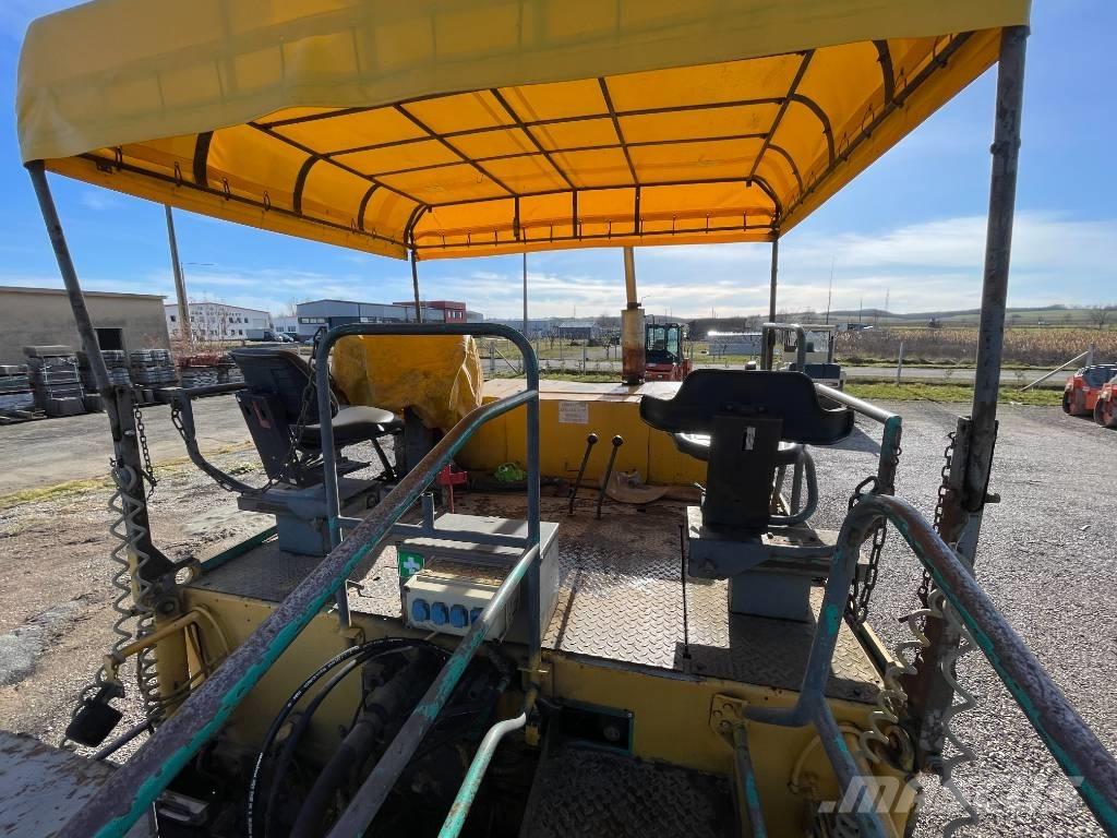 Vögele 1800 Asfalta klājēji