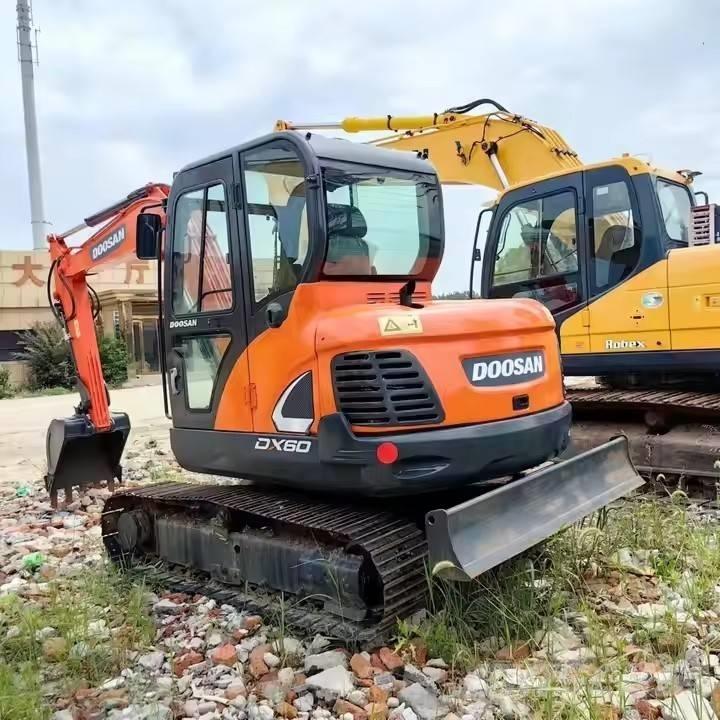 Doosan DX 60 Mini ekskavatori < 7 t
