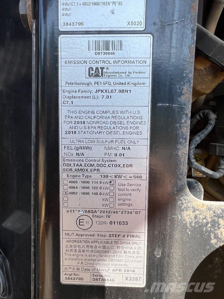 CAT 926M - 926 M Kāpurķēžu ekskavatori