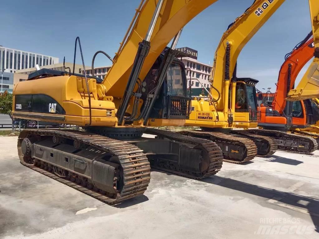 Cata-Dyne 330 Kāpurķēžu ekskavatori