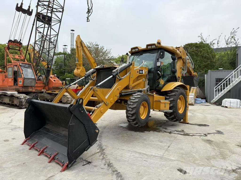 JCB 3 CX Ekskavatori-iekrāvēji