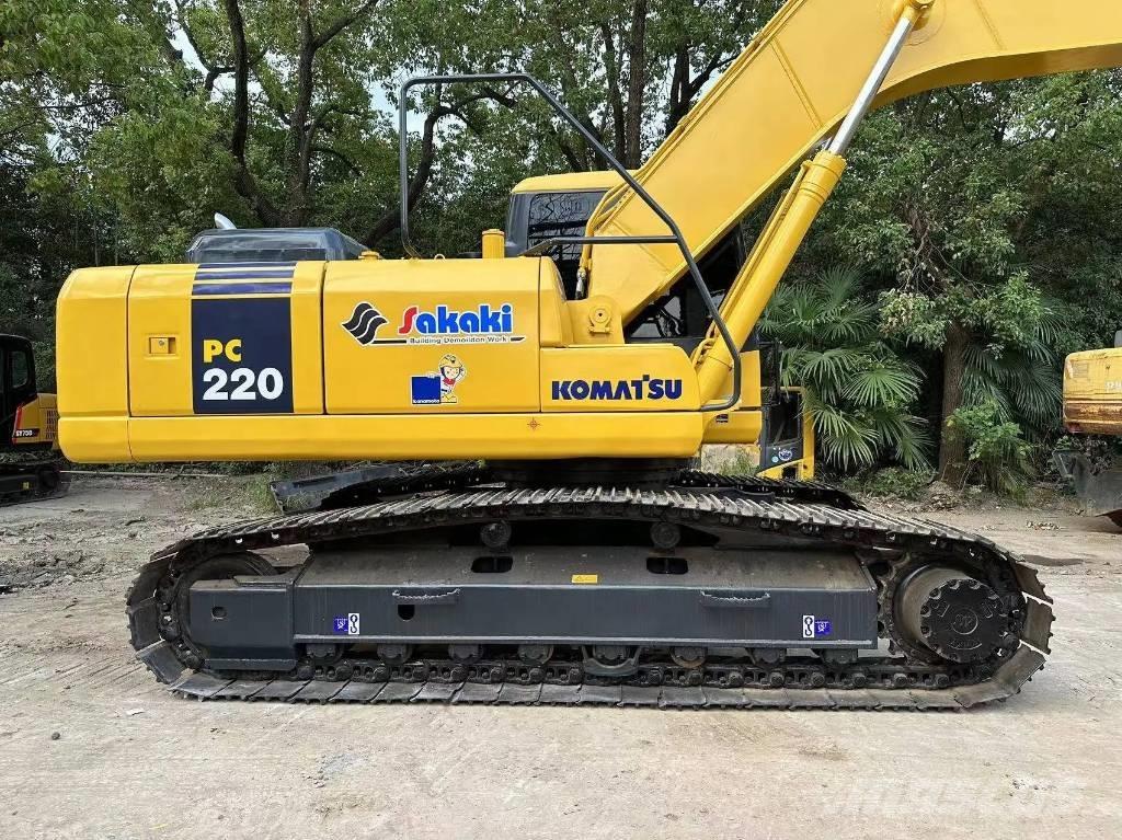 Komatsu PC220-8 Kāpurķēžu ekskavatori