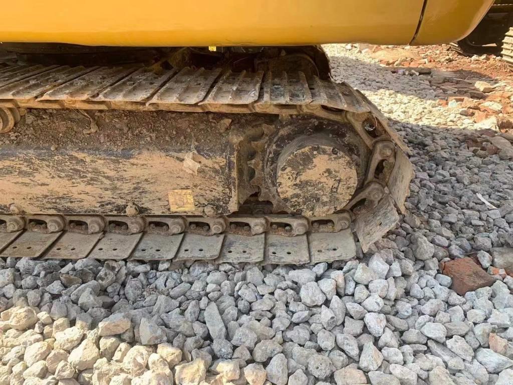 CAT 306 Kāpurķēžu ekskavatori