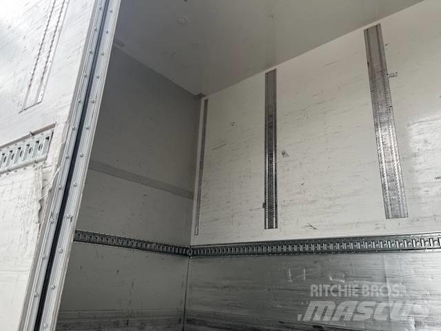 Scania R450B6X2*4NB Furgons