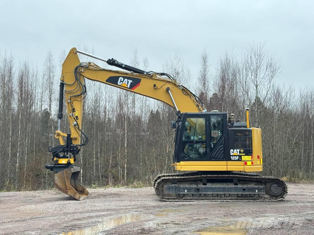CAT 325 Kāpurķēžu ekskavatori