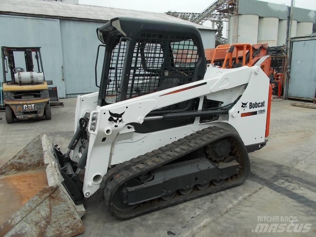 Bobcat T550 Lietoti riteņu kompaktiekrāvēji