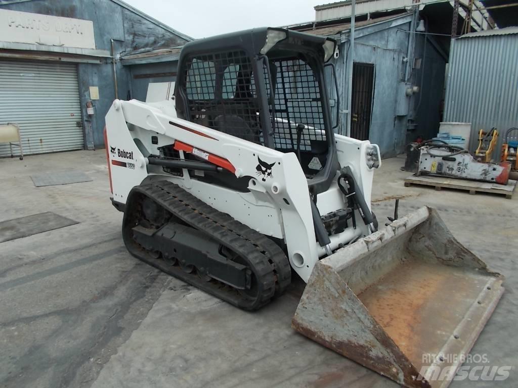 Bobcat T550 Lietoti riteņu kompaktiekrāvēji