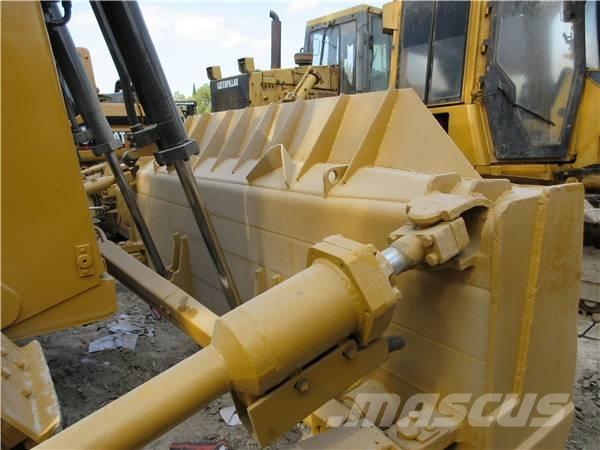 CAT D 6 R Kāpurķēžu buldozeri