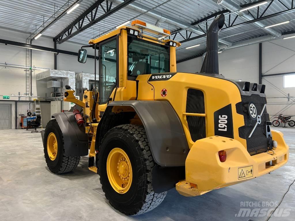 Volvo L90G Iekrāvēji uz riteņiem