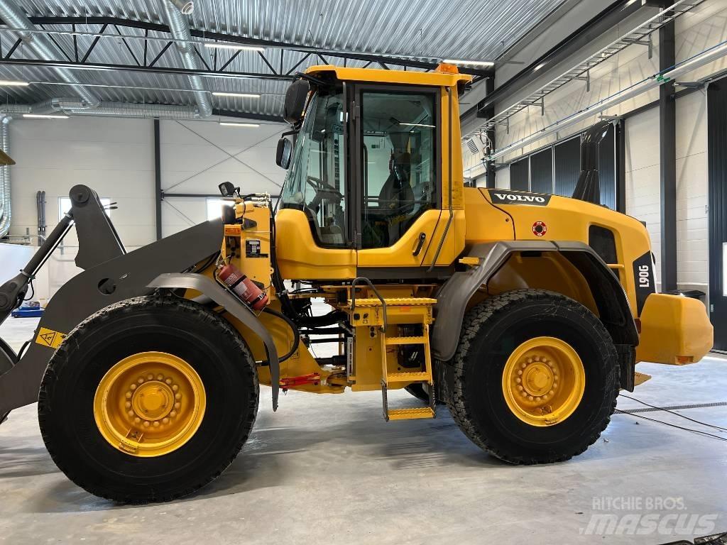 Volvo L90G Iekrāvēji uz riteņiem