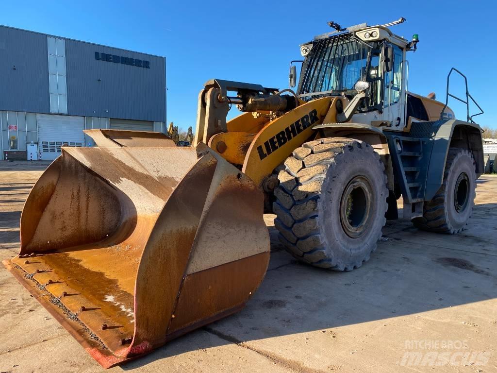 Liebherr L 586 Iekrāvēji uz riteņiem