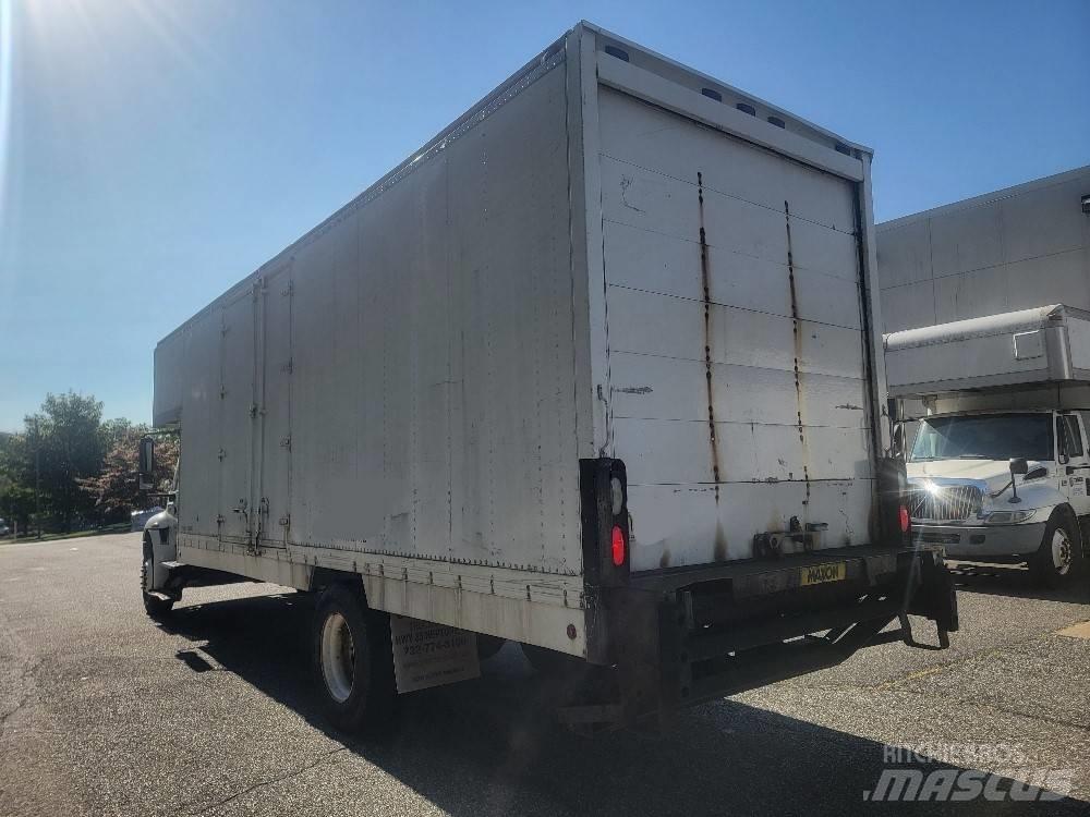 International 4300 Furgons
