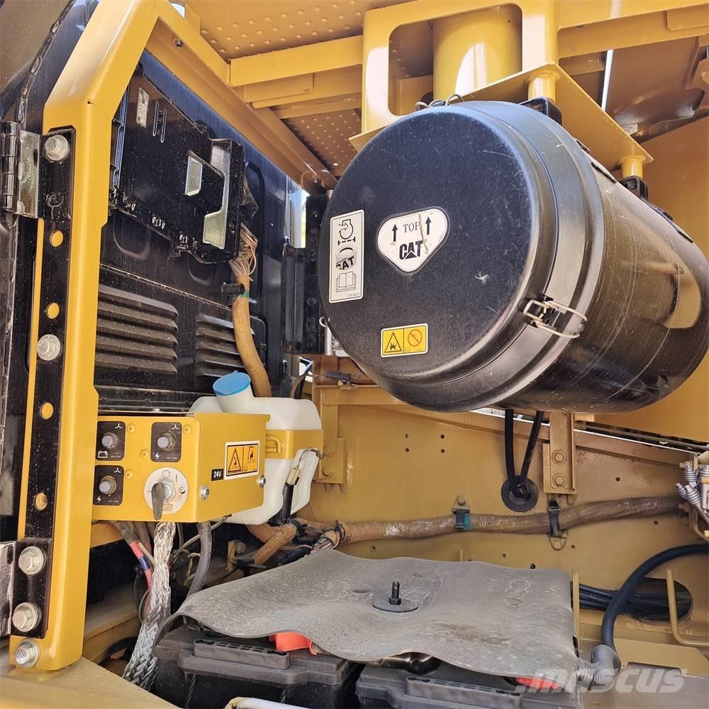 CAT 320 GC Kāpurķēžu ekskavatori