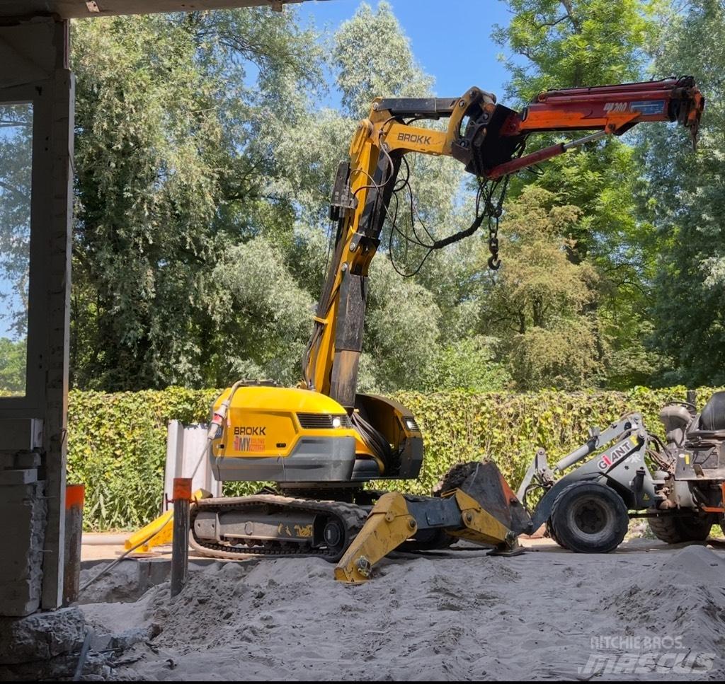 Brokk 500 Demontāžas ekskavators