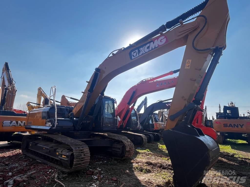 XCMG XE 305 DK Kāpurķēžu ekskavatori