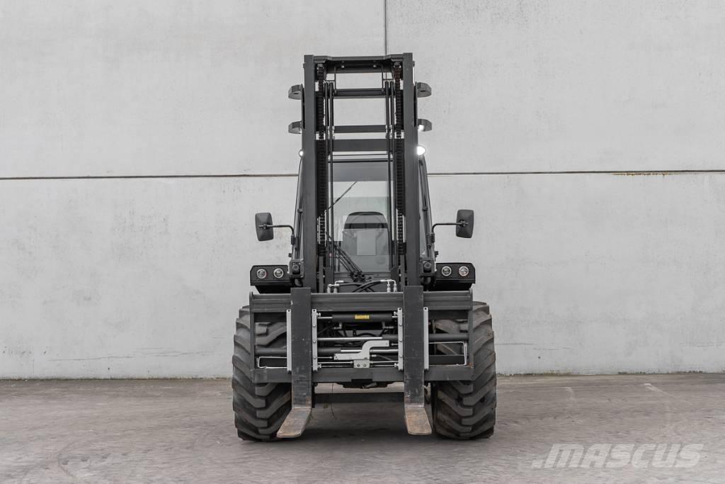 Manitou M 50-4 Tehnika ar dīzeļa dzinēju