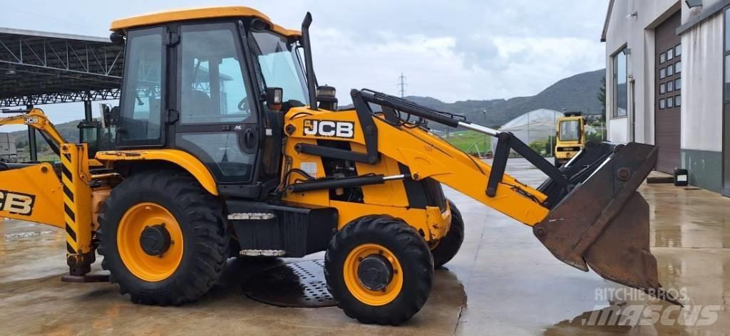 JCB 3DX Ekskavatori-iekrāvēji