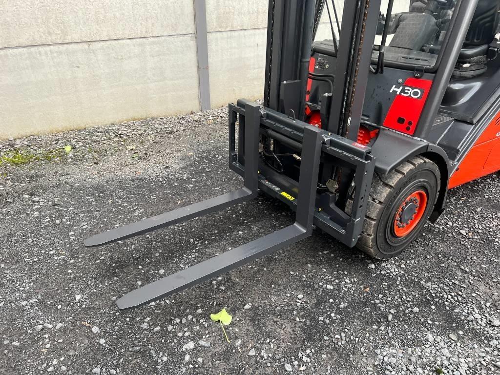 Linde H30D-01 Tehnika ar dīzeļa dzinēju