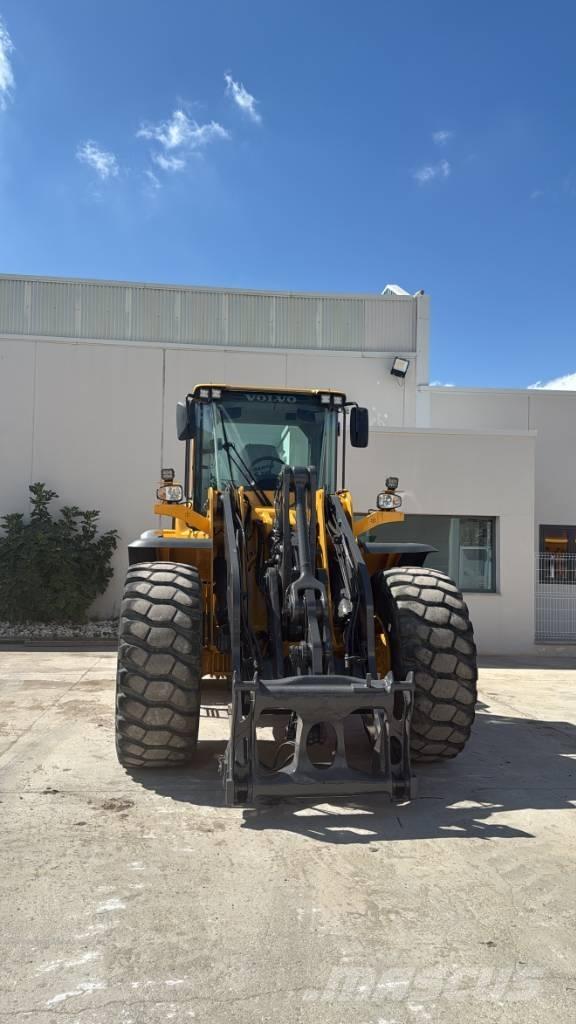 Volvo L 110 F Iekrāvēji uz riteņiem
