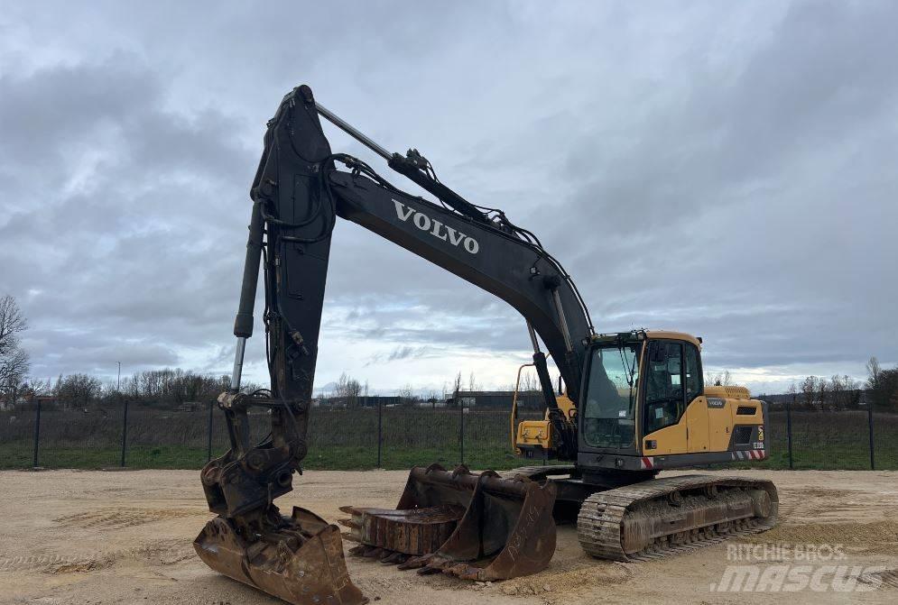 Volvo EC 220 DL Kāpurķēžu ekskavatori