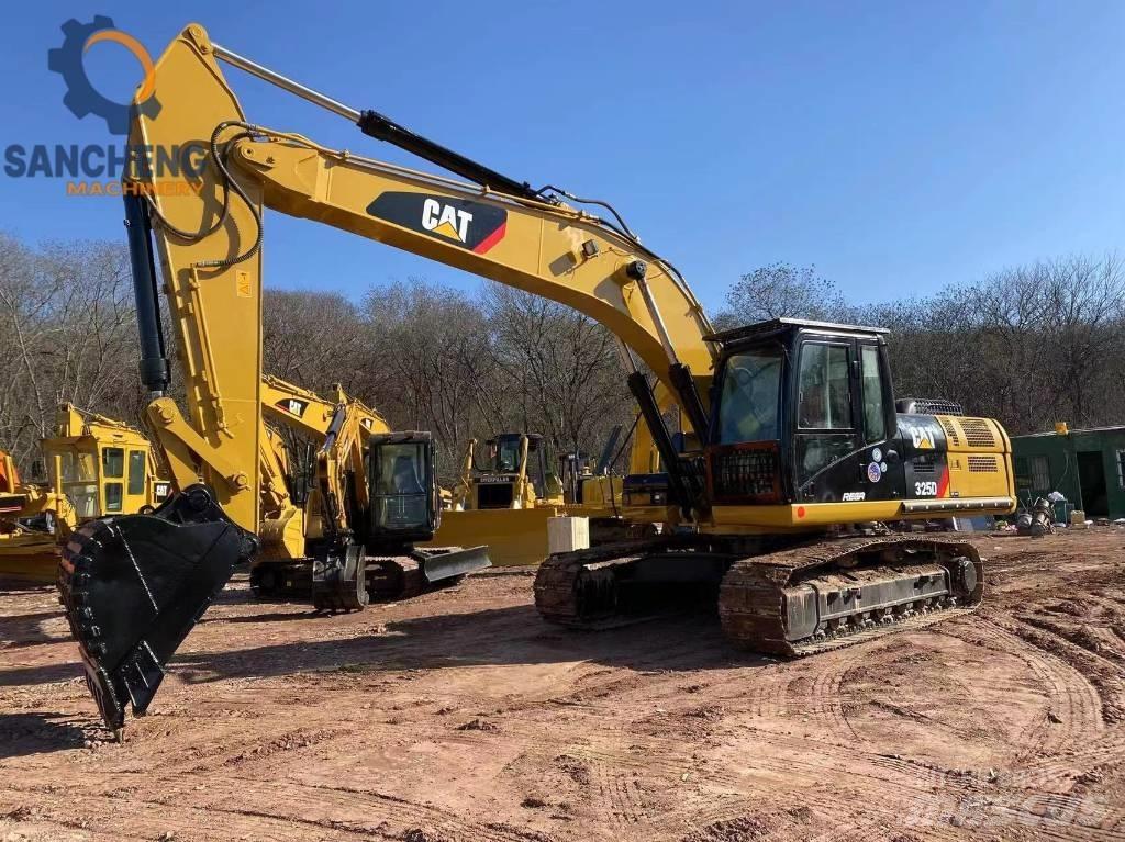 CAT 325 D Kāpurķēžu ekskavatori