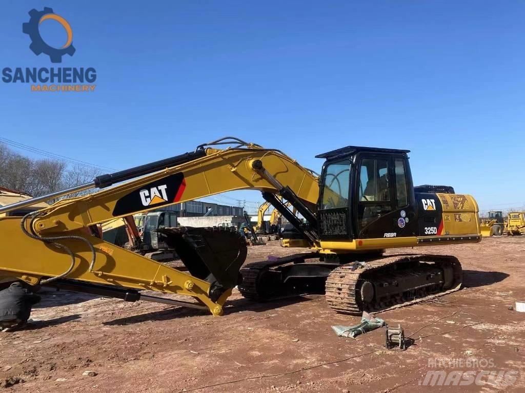 CAT 325 D Kāpurķēžu ekskavatori