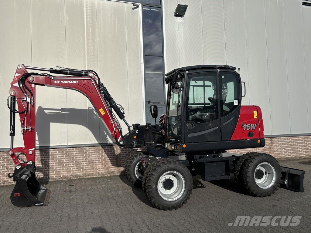 Yanmar B95W Ekskavatori uz riteņiem