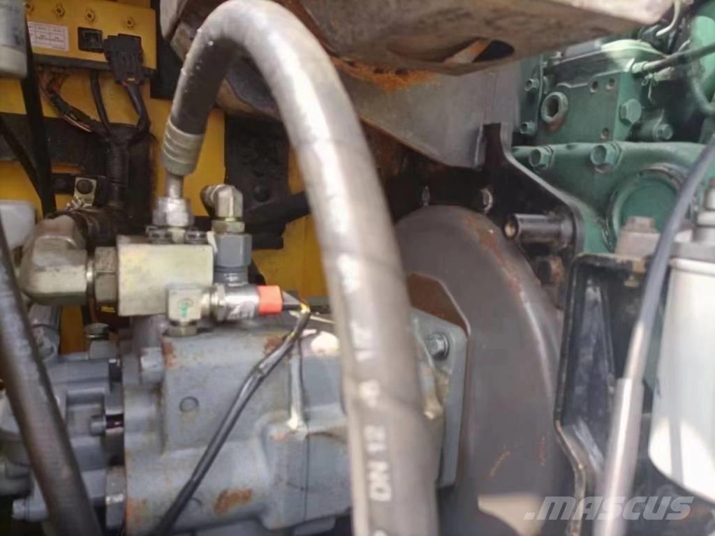 Volvo EC 80D PRO Kāpurķēžu ekskavatori