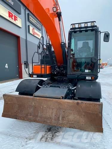 Doosan DX170W-5 Ekskavatori uz riteņiem