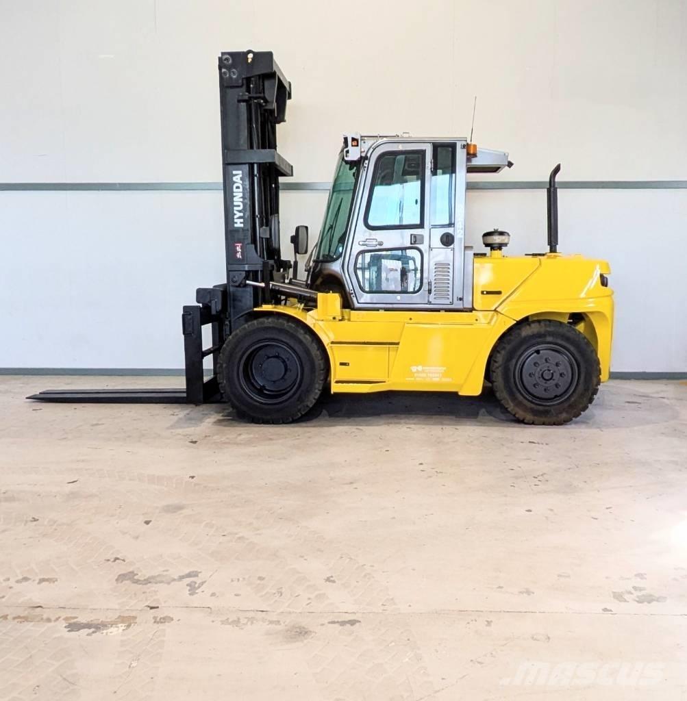 Hyundai 80 D-9 Tehnika ar dīzeļa dzinēju