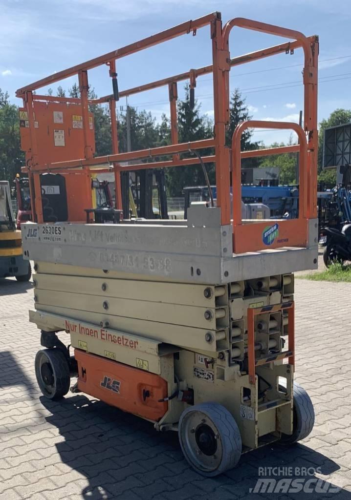 JLG 2630 ES Šķerveida pacēlāji