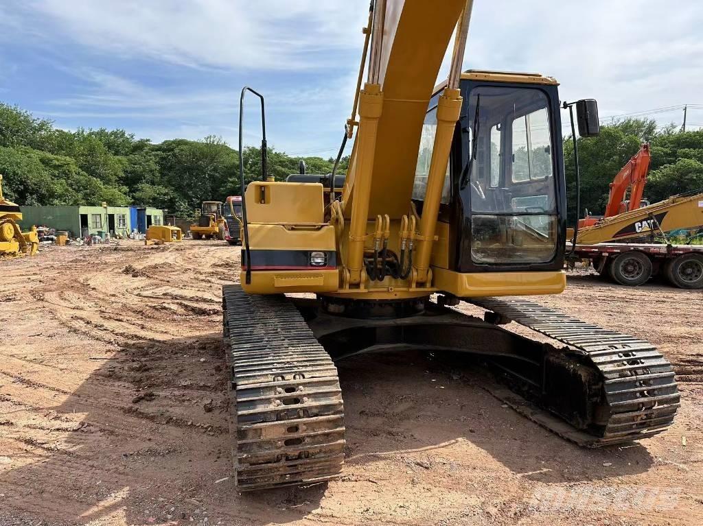 CAT 320BL Kāpurķēžu ekskavatori