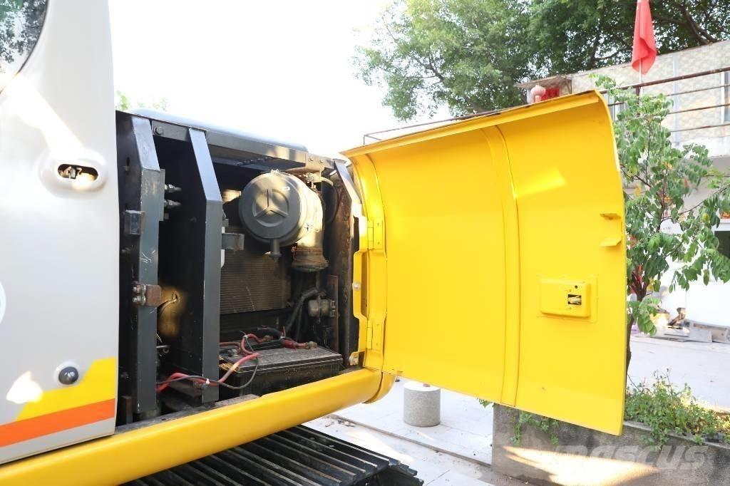 Sumitomo SH120A-3 Kāpurķēžu ekskavatori