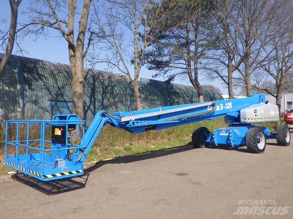 Genie S125 Teleskopiskie pacēlāji