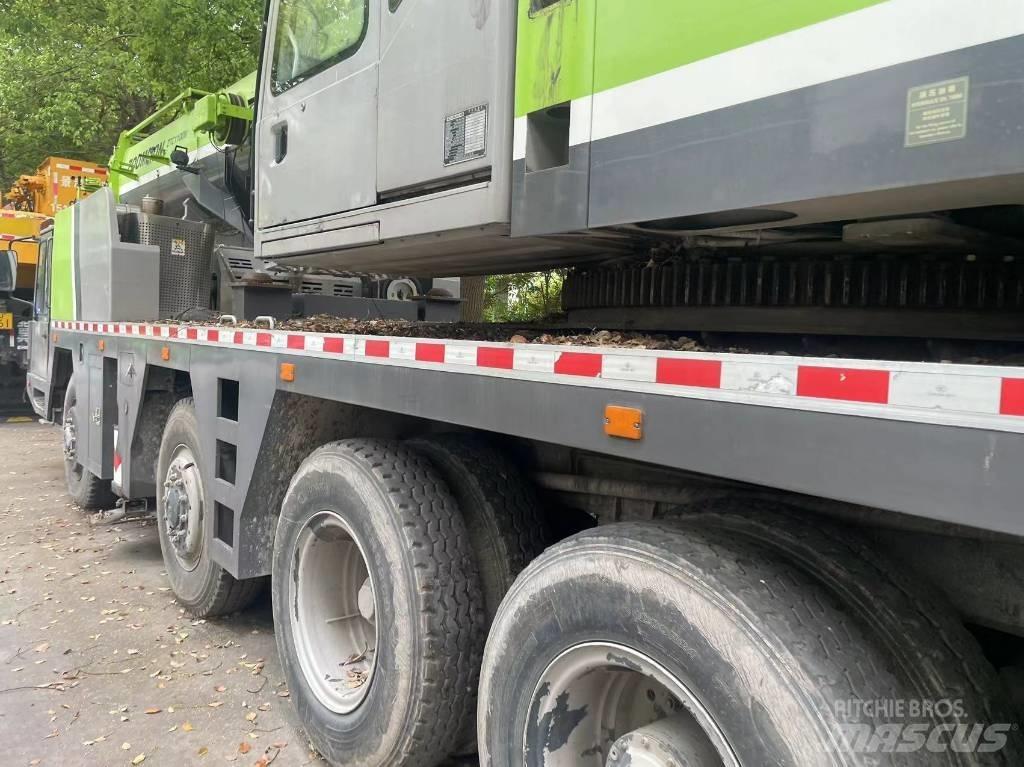 Zoomlion 110 Ton Visurgājēji celtņi