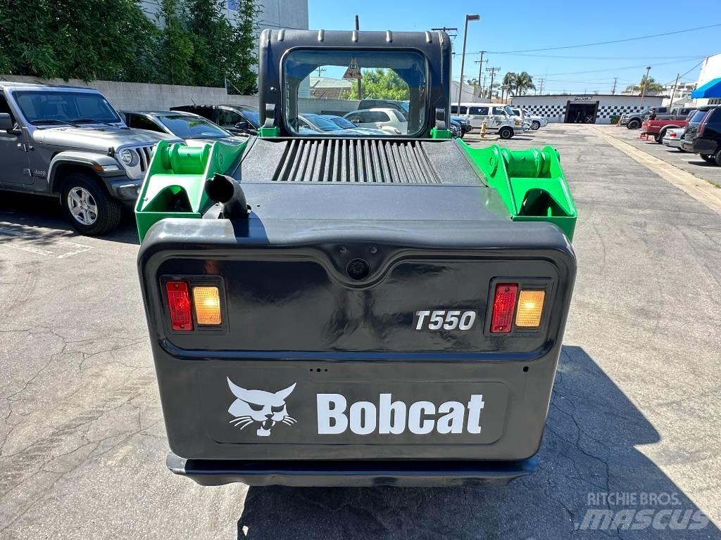 Bobcat T 550 Lietoti riteņu kompaktiekrāvēji