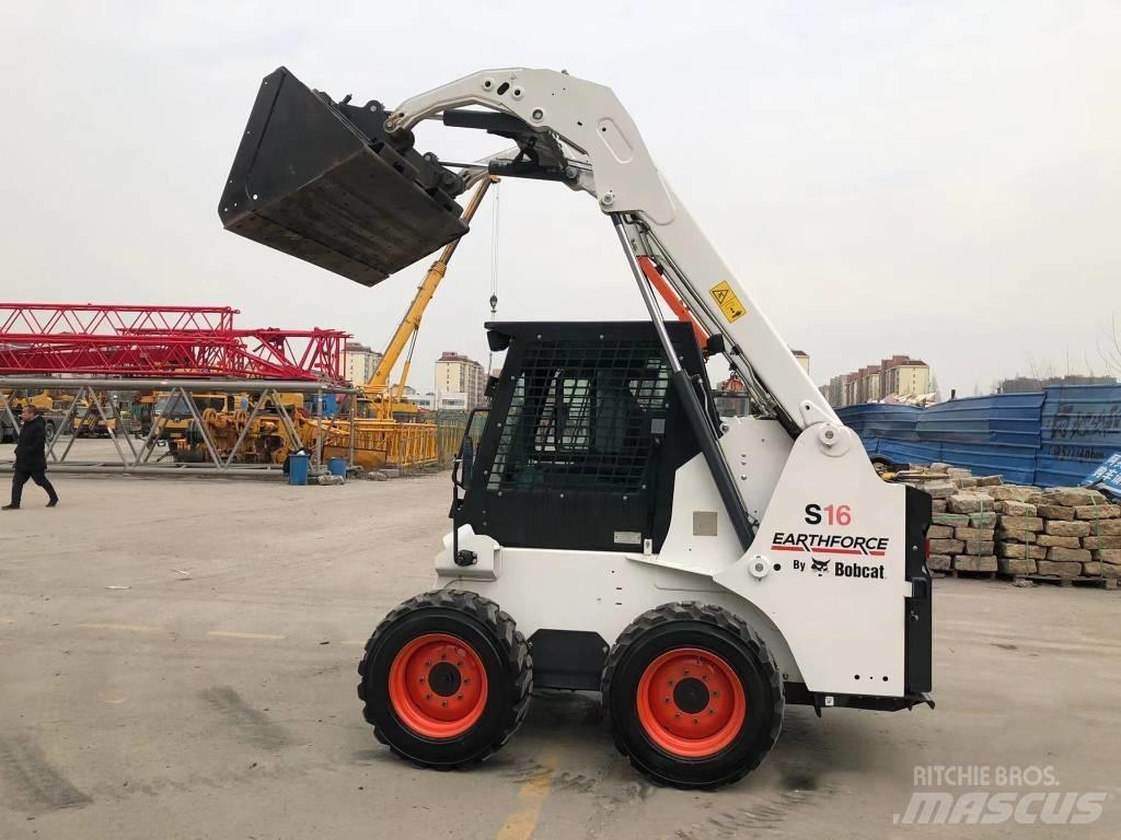 Bobcat S16 Lietoti riteņu kompaktiekrāvēji