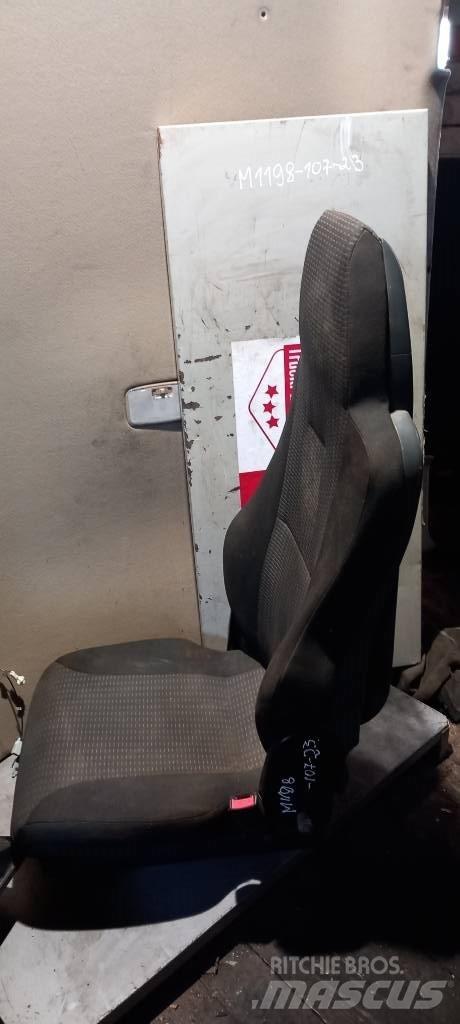 MAN TGS.     81623016946 Kabīnes un interjers