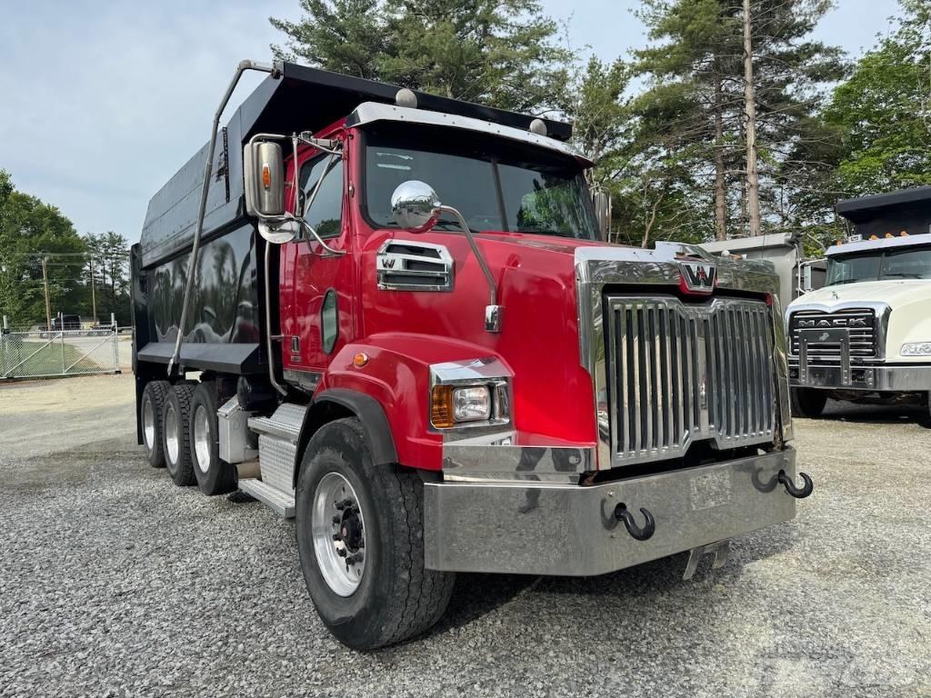 Western Star 4700 Pašizgāzējs
