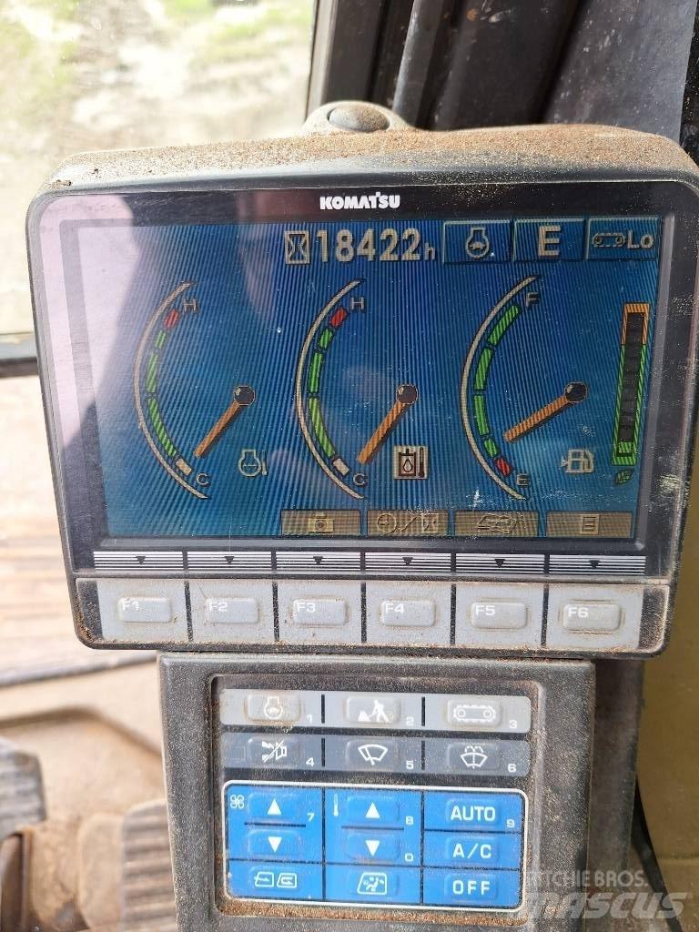 Komatsu PC 210 LC-8K Kāpurķēžu ekskavatori