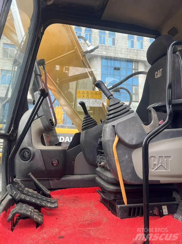 CAT 312D2GC Vidēja lieluma ekskavatori 7 t - 12 t