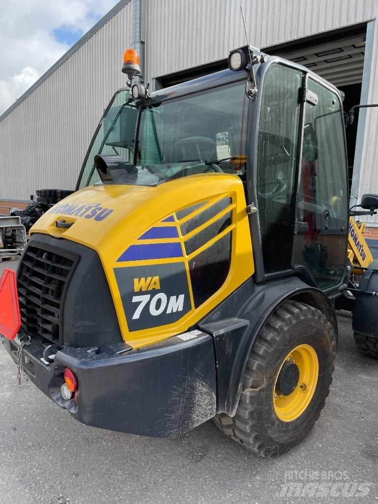 Komatsu WA 70 Iekrāvēji uz riteņiem