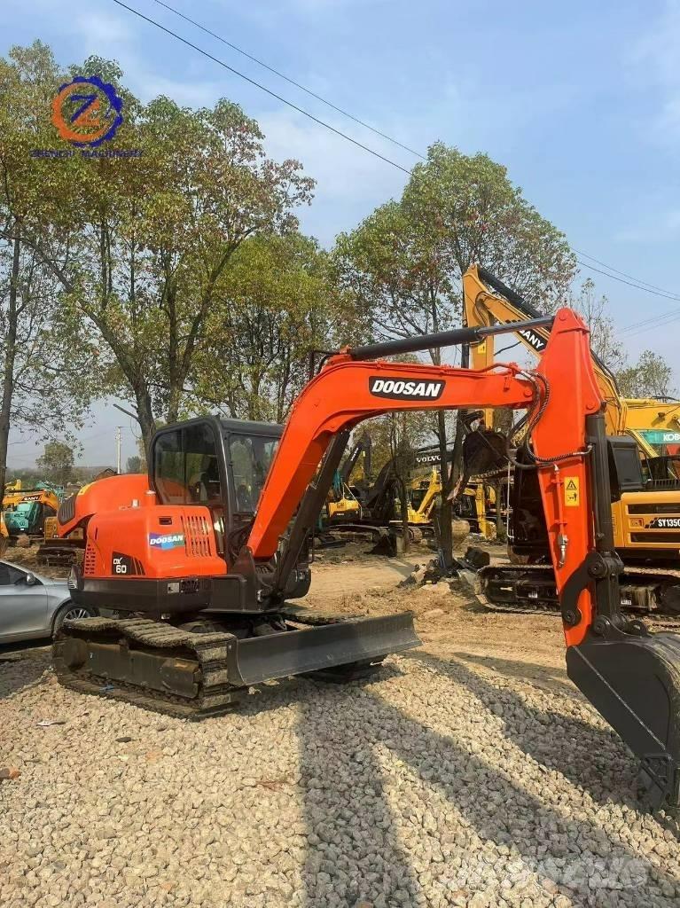 Doosan DX 60 Mini ekskavatori < 7 t